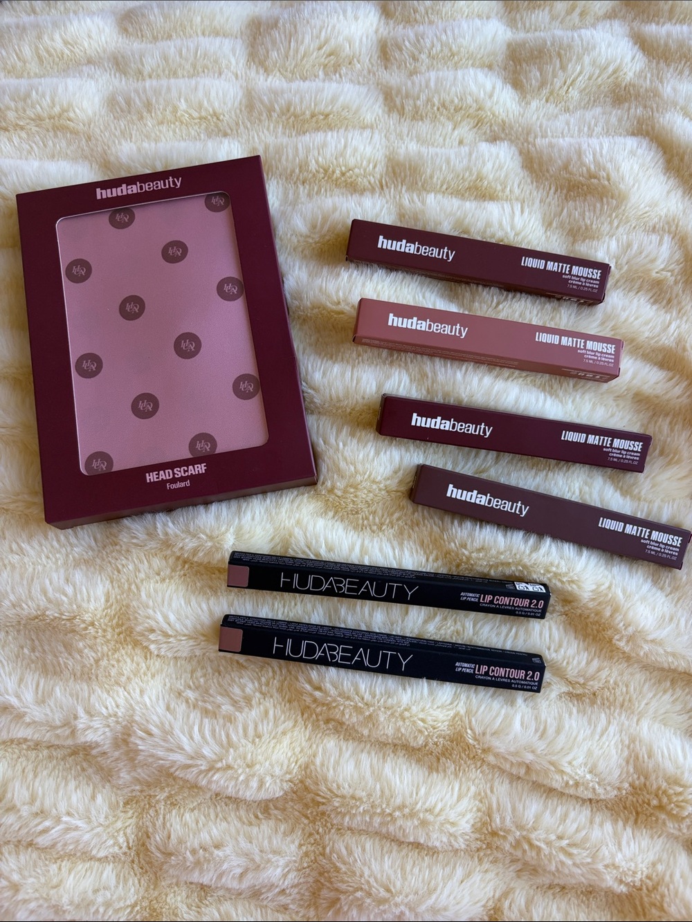 Huda beauty bundle of 6 lippies!!